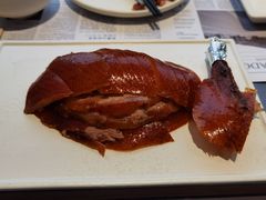 酥不腻烤鸭-小大董·烤鸭(观景餐厅·南京西路店)