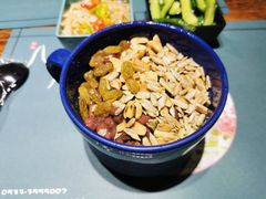 -八月美食小馆(银泰城总店)