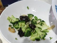 -坛宗剁椒鱼头(河西王府井店)