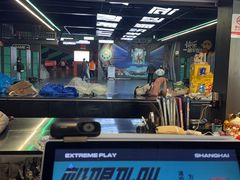 -极限PLAY运动娱乐新世界·团建派对潮玩休闲馆·室内蹦极高空游乐园