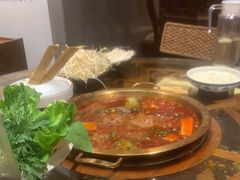 -小天鹅火锅·一线江景洪鼎旗舰店(洪崖洞店)