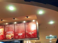 -The Habit Burger Grill 哈比特汉堡(复兴soho店)