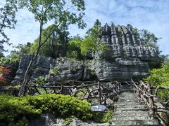 -梭布垭石林景区