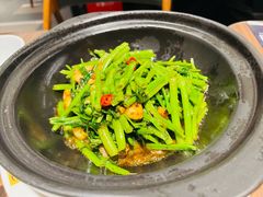 -港丽餐厅(正大店)