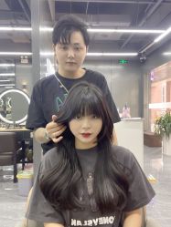 -藤野造型烫发染发