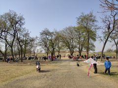 -汉长安城未央宫国家考古遗址公园