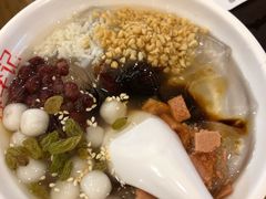 玫瑰汤圆冰粉-蓉李记成都名小吃(武汉菱角湖万达店)