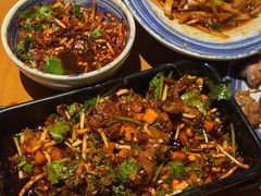 -包整·丝娃娃(一览甲秀楼风景店)