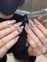 -U+nail优加专业美甲美睫