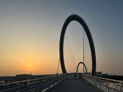 -南京眼步行桥