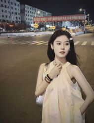 -诗悦发型烫染SALON