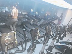 -超鹿运动(达信大厦店)