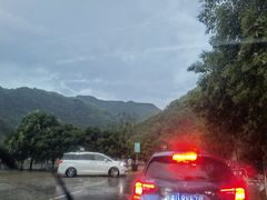 -雅鲁激流探险漂流