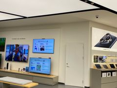 -华为授权体验店(中山公园来福士)