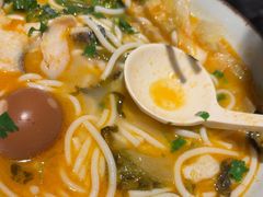 -鑫花溪牛肉米粉(凤凰街创始总店)