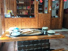 大堂-三里屯土灶炖公鸡地锅鸡(江东店)