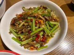 -小洞天柴火土菜馆