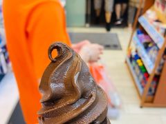 -全家便利店(江湾镇站店)