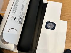 -Apple零售店(华贸购物中心店)