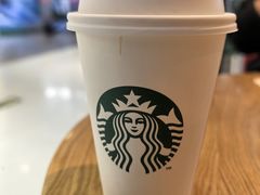 -星巴克(北京枫尚奥莱店)