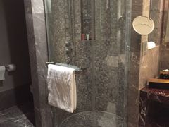 -上海龙之梦万丽酒店