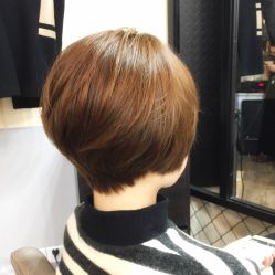 -茶发Salon·烫发染发理发