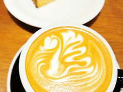 Latte-black rainbow coffee