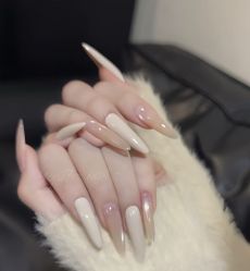 -桃色美甲沙龙