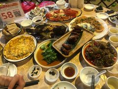 -琼大师东方烤乳猪(亚特兰蒂斯店)
