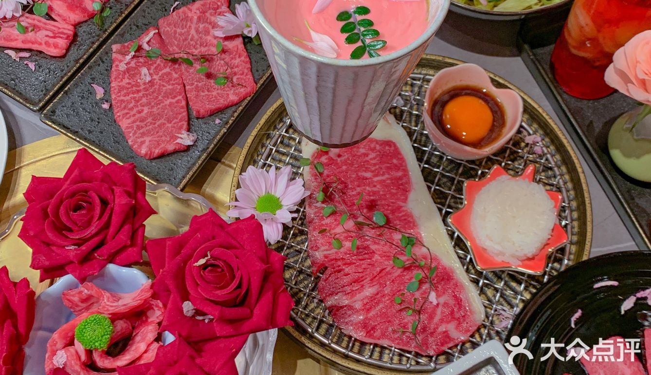 来武汉只办一件事:吃樱花烤肉.... 