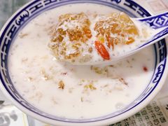 椰汁牛奶桃胶-恒信牛奶甜品(南京总店)