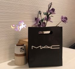 -M·A·C