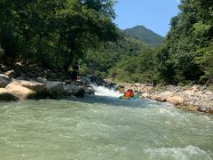 -雅鲁激流探险漂流