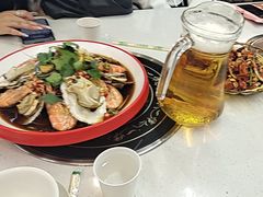 -老东镇啤酒屋海鲜加工·蒸汽海鲜·海鲜烧烤(台东店)