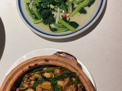 -八府香鸭·啫啫煲(华山路店)