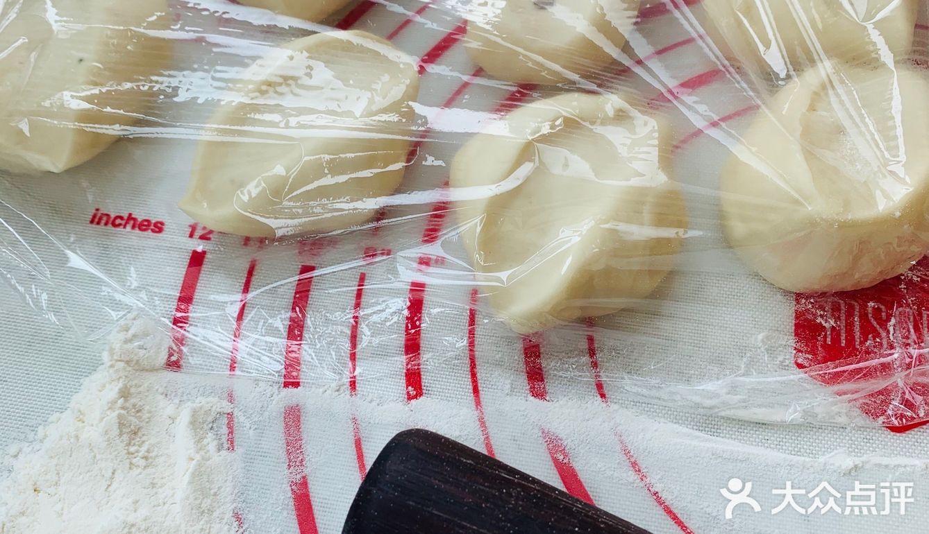 皮更暄软，弹性十足啊 今天包子666