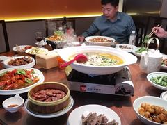 -川流不息·地道川菜·小龙虾(松东路店)