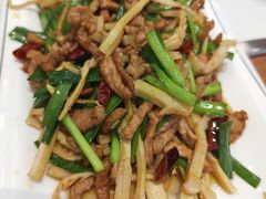 -钟记陕南菜·煎锅鱼(红专南路店)