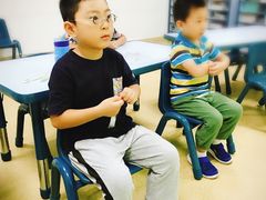 -瑞思少儿中心·少儿英语素养启蒙(勒泰直营校区)