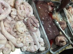 -标记美食新鲜猪杂(兴南大道店)