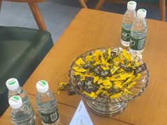 -无奔眼镜·蔡司·依视路授权店(朝阳大悦城店)