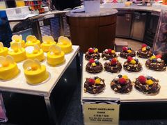 -咖啡苑自助餐厅·中国大饭店