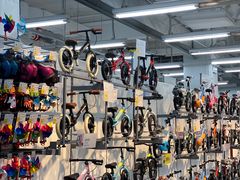 -迪卡侬(燕山店)