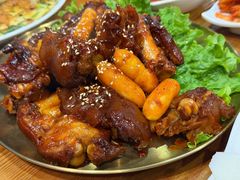 -喇喇排骨火锅·传统韩式脊骨汤(望京西园总店)