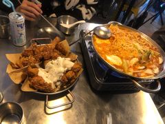 黄油蒜炸鸡块-富乐满韩国正宗炸鸡韩国料理(虹泉路店)