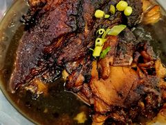 -老码头黑皮肘子锅包肉(赣水路店)