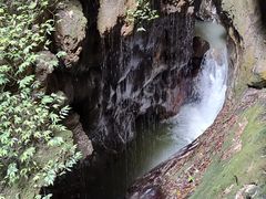 -龙水峡地缝景区