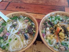 -正宗李家土鸡米线店