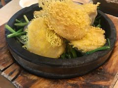 港式石锅蟹粉小笼包-避风塘(百联东郊店)