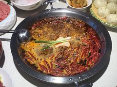 -茅草房·河畔园林火锅